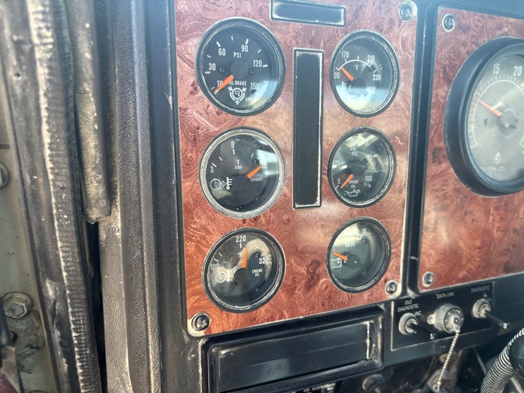 1994-international-9400-image-48