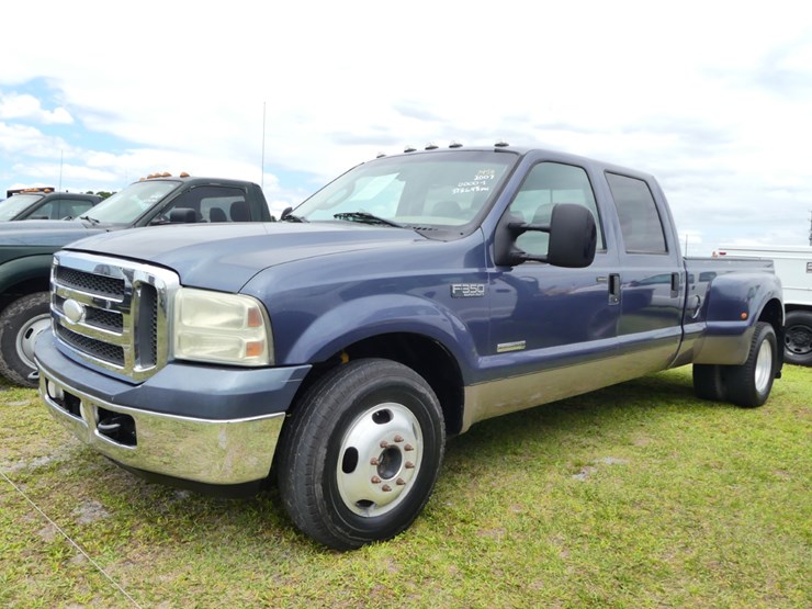 2007-ford-f350-xl-image-1