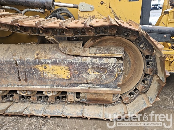 2012-caterpillar-d5k2-xl-image-11