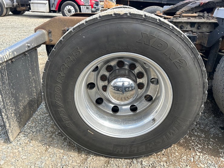 2017-kenworth-t660-image-77