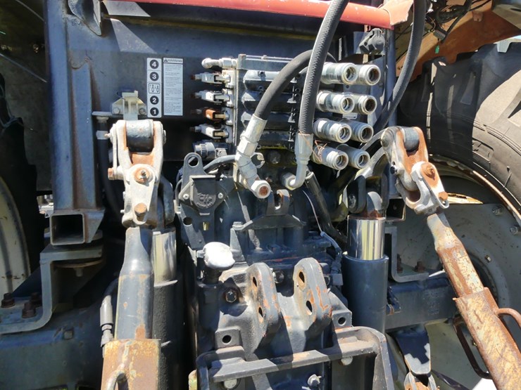 case-ih-mxu135-image-6