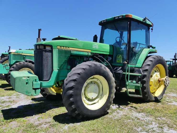 john-deere-8300-image-1