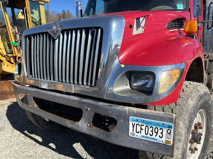 2006-international-7400-image-11