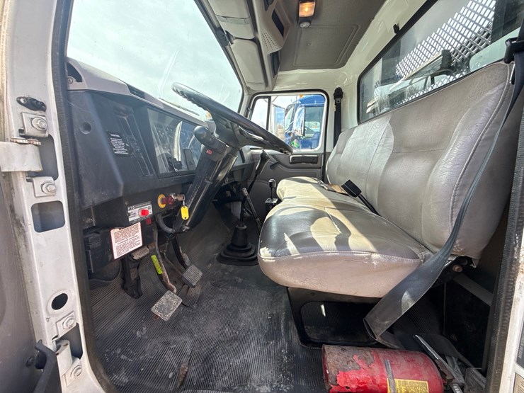 2000-international-4700-image-38