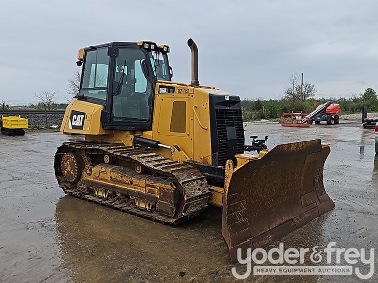 2014-caterpillar-d6k2-xl-image-6