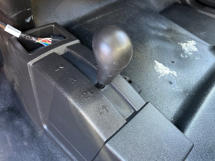 2018-chevrolet-3500-image-64