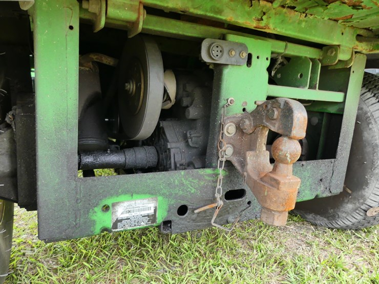 john-deere-gator-image-8