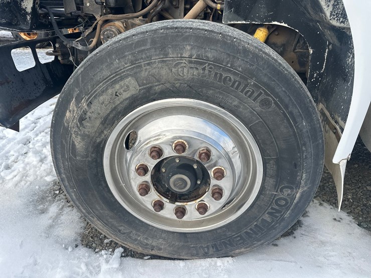 1995-international-8100-image-83