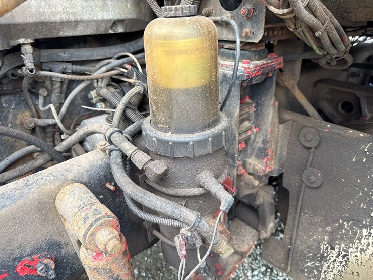 1998-massey-ferguson-8-image-13