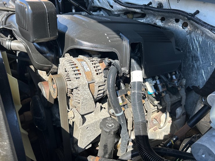 2018-chevrolet-3500-image-48