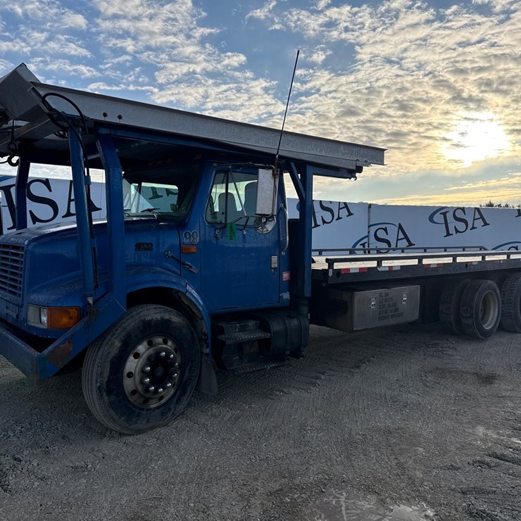 1999 INTERNATIONAL 4900