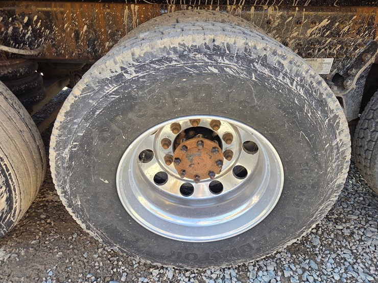 2019-international-hv613-image-98