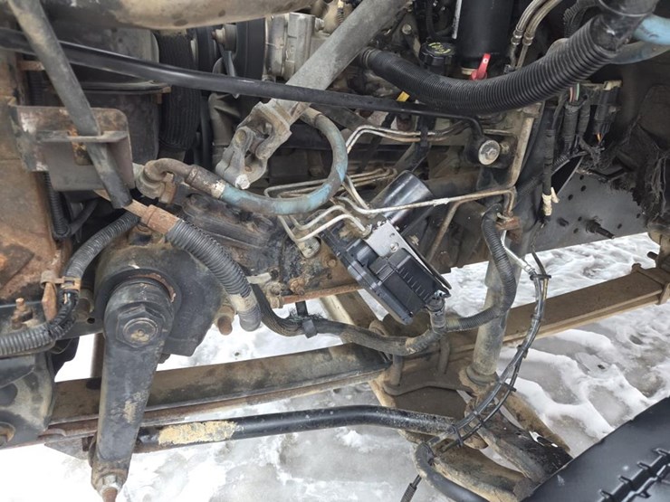 2005-massey-ferguson-8-image-34