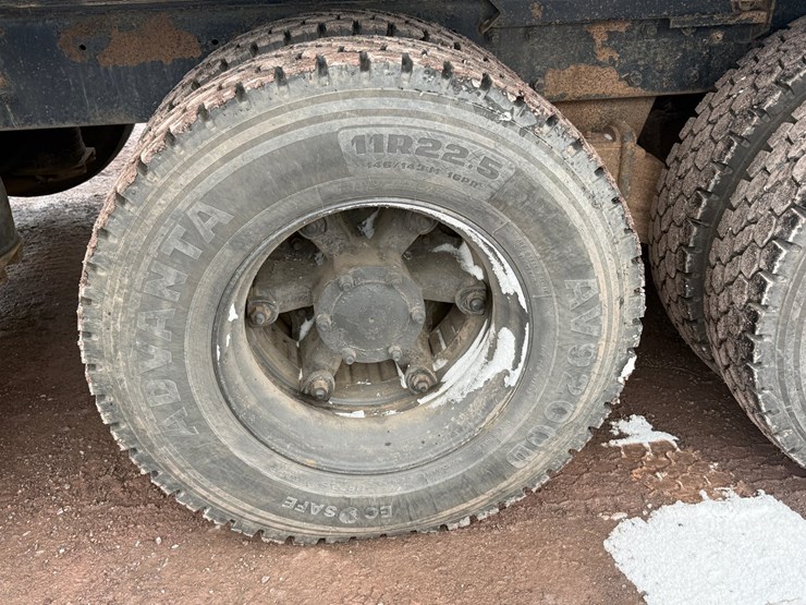 #1056-•-1989-mack-quad-axle-dump-truck-image-63