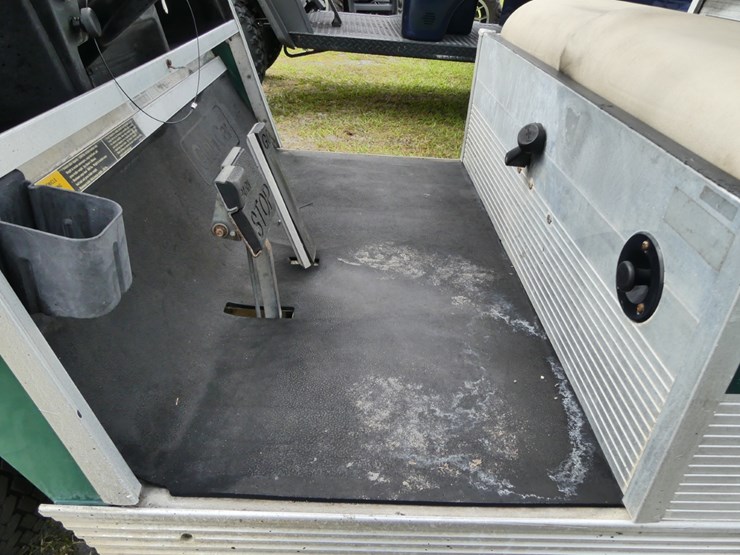 club-car-turf-2-image-11