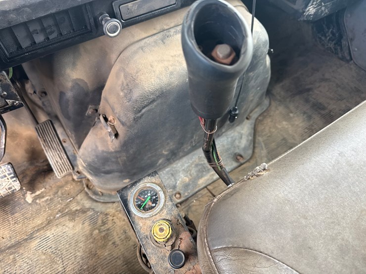 1999-international-4900-image-35