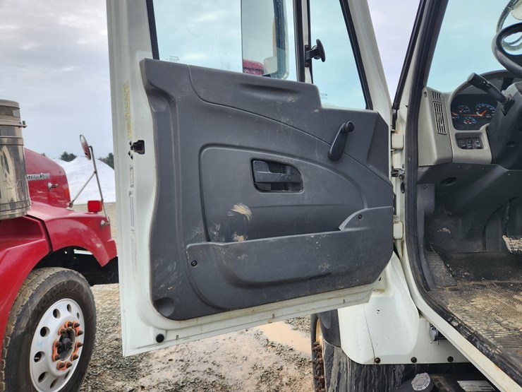 2008-international-workstar-7400-image-74