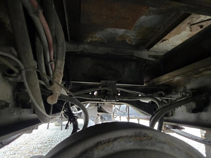 2013-international-durastar-4300-image-51