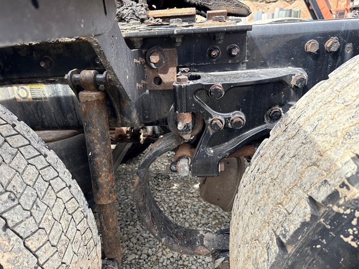 2019-kenworth-t680-image-37