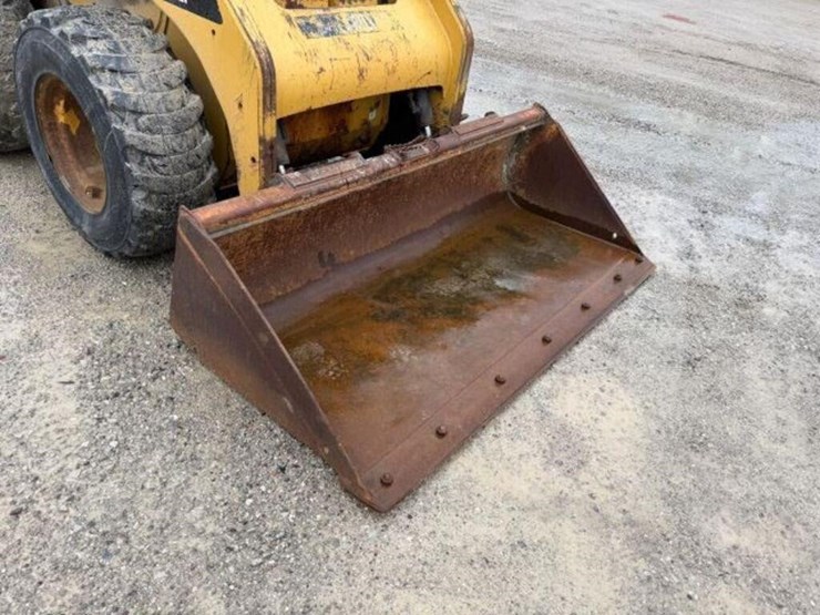 2009-caterpillar-232b2-image-17