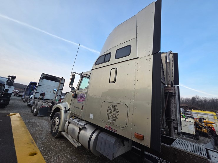 2005-caterpillar-c13-image-18