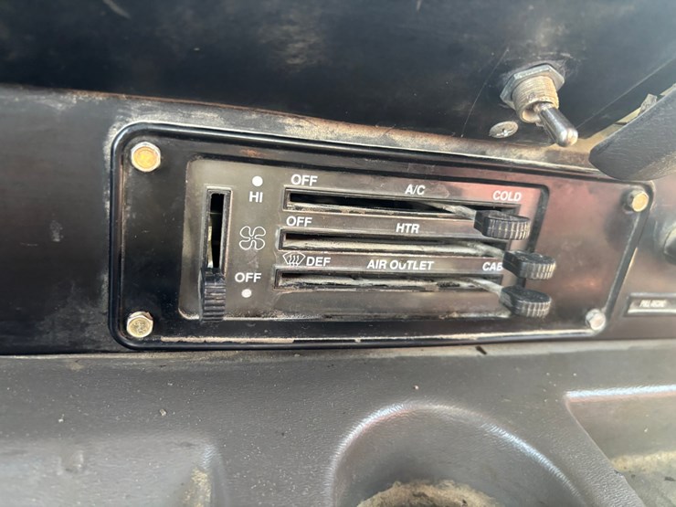 1994-international-9400-image-50