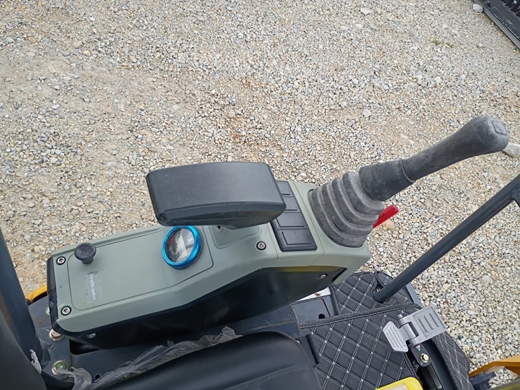 #24166-•-2025-agt-xz20r-mini-excavator-image-14