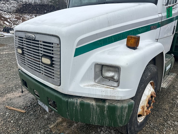 1998-massey-ferguson-8-image-9