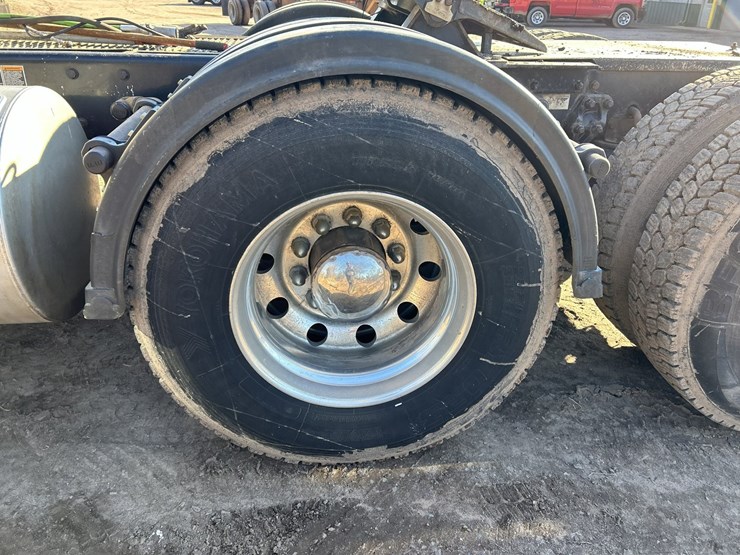 2020-kenworth-t880-image-83