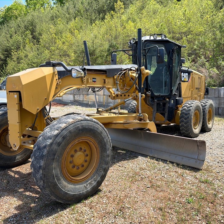 2018 CATERPILLAR 12M3
