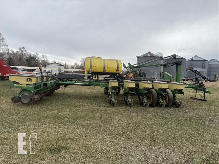 1997-john-deere-1770-image-6