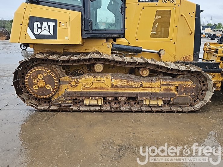 2014-caterpillar-d6k2-xl-image-7