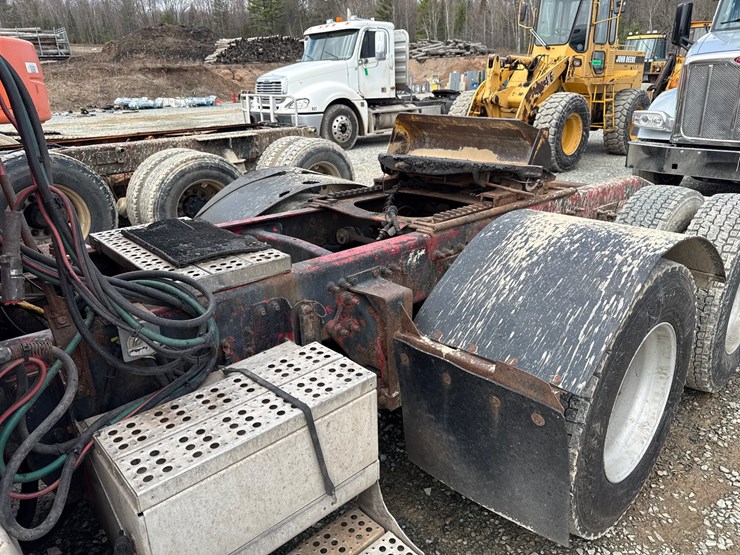 1998-massey-ferguson-8-image-33