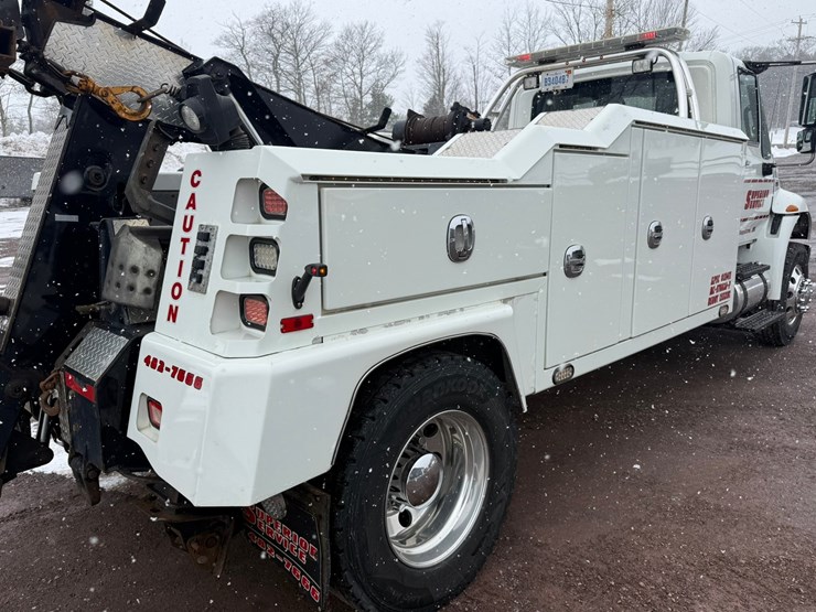 2013-international-4400-sba-image-24