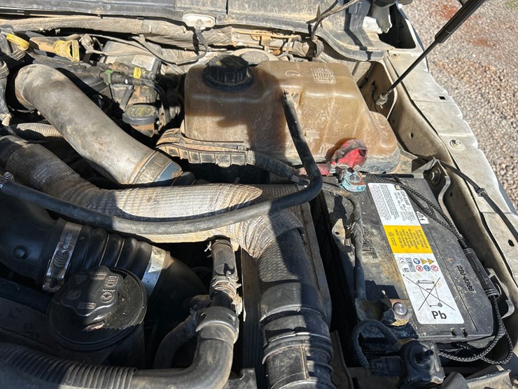 2012-ford-f550-image-36