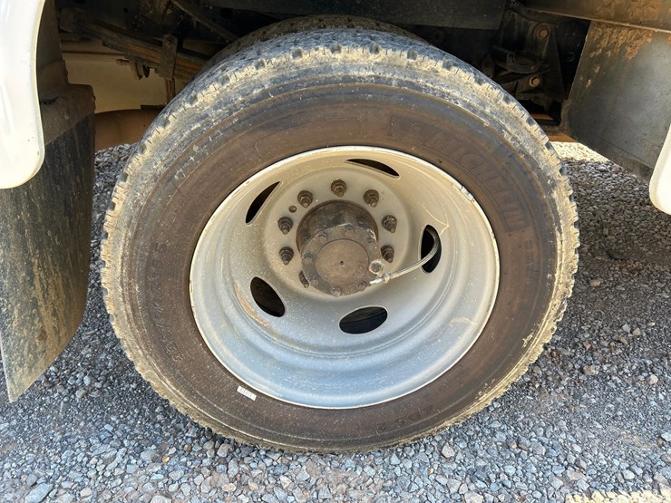 2012-ford-f550-image-57