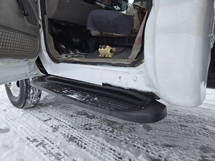 2001-ford-f350-image-24