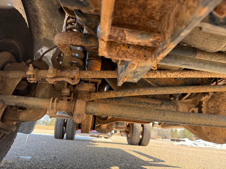 2014-ford-f550-xl-image-42