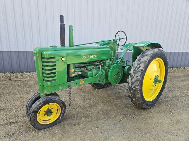 john-deere-model-b-image-1