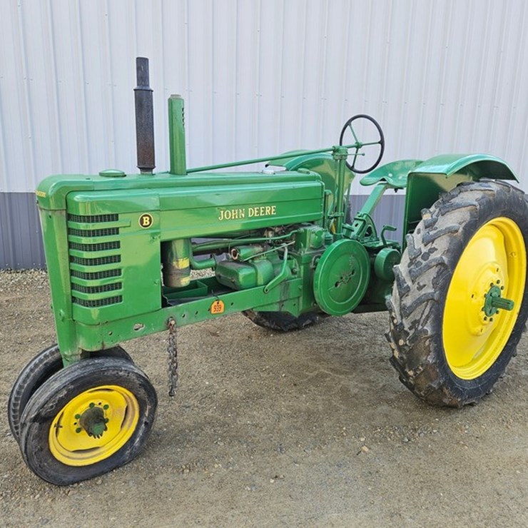 JOHN DEERE MODEL B