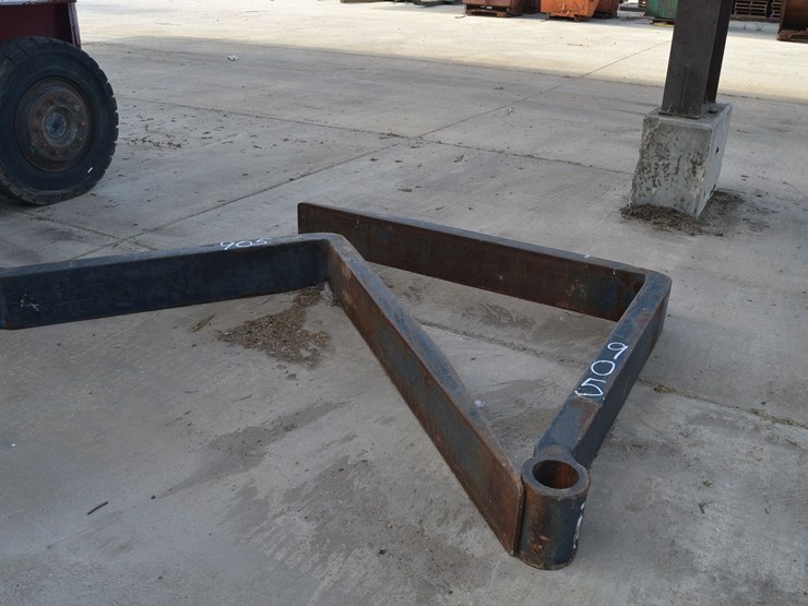 set-of-6'-forks-for-taylor-forklift-image-2