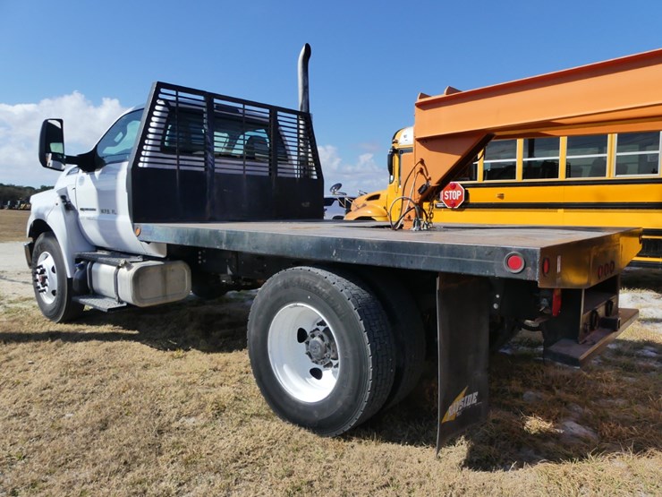 2019-ford-f750-image-4