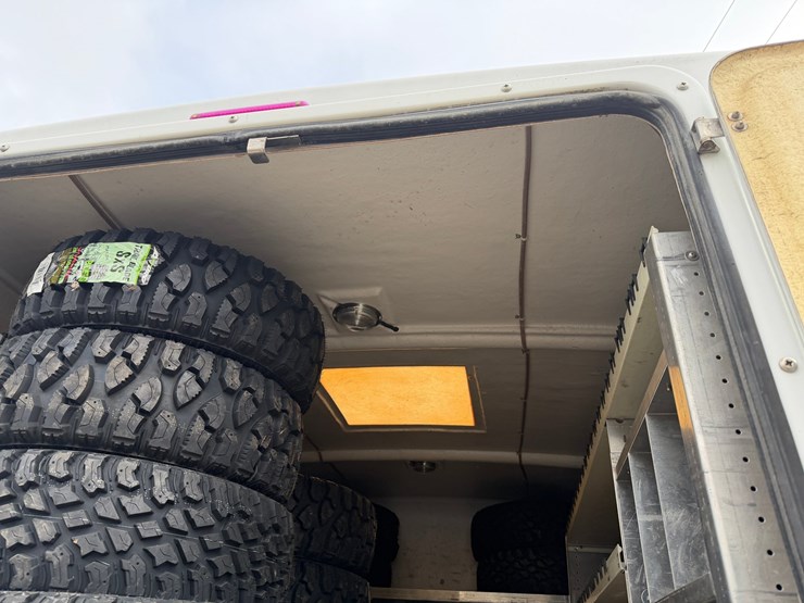 #1048-•-2009-gmc-c5500-specialty-service-truck-image-37