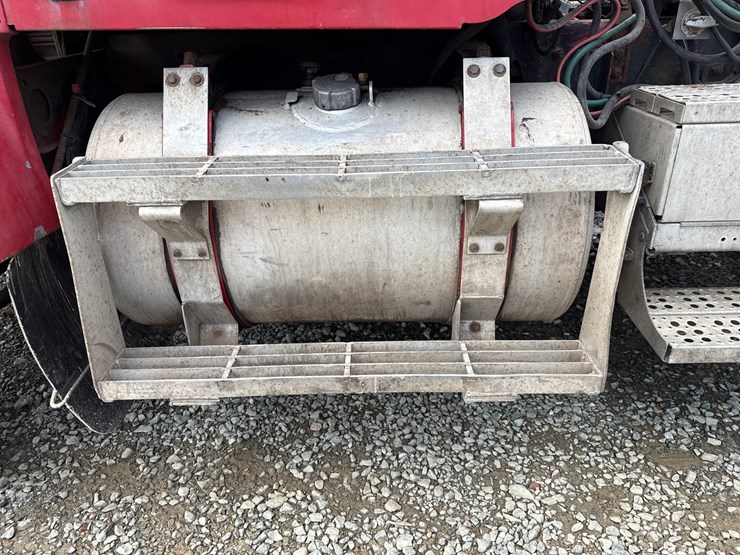 1998-massey-ferguson-8-image-28