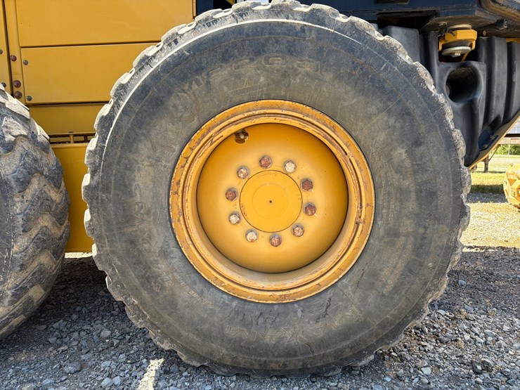 2018-caterpillar-12m3-image-92