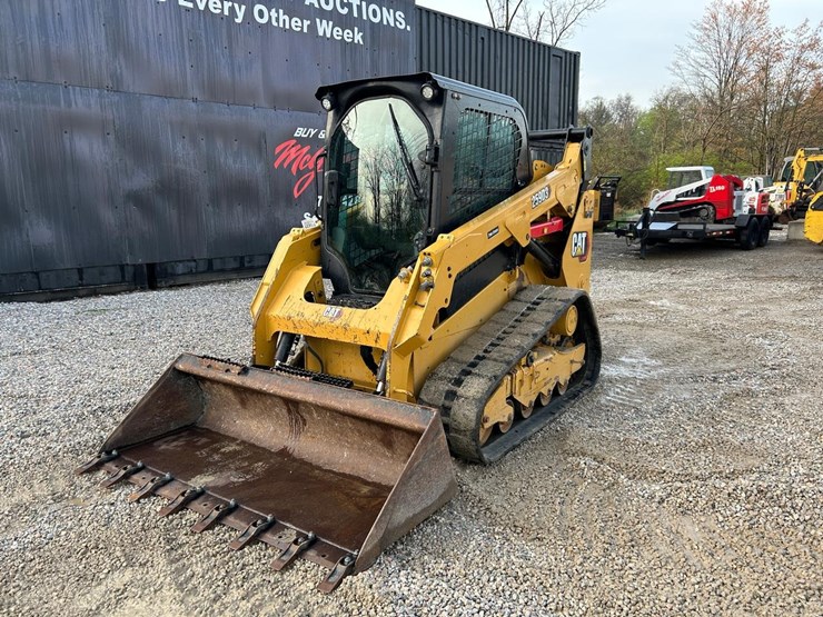 2019-caterpillar-259d3-image-8