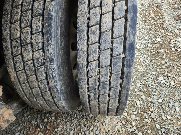 2014-kenworth-t800-image-56