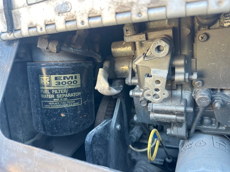 2013-peterbilt-365-image-26