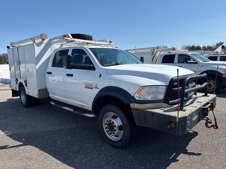 #1060-•-2015-ram-5500-heavy-duty-service-truck-image-7