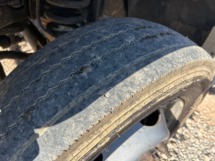 2012-ford-f550-image-54